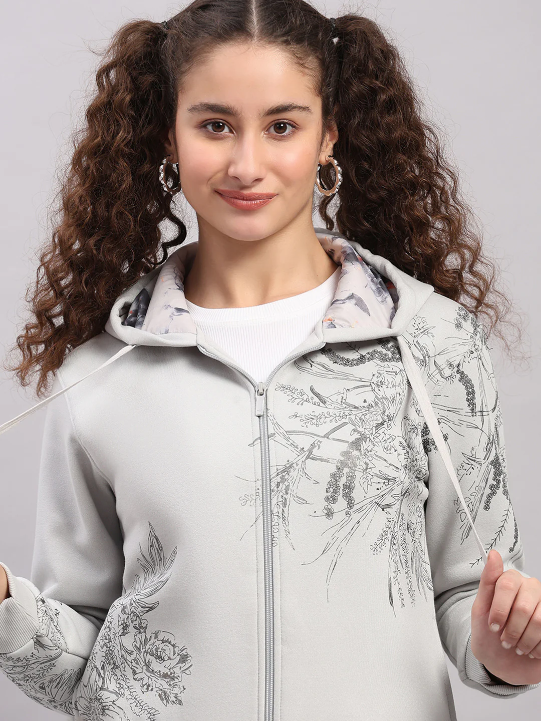Women Grey Printed Hooded Full Sleeve Sweatshirt - Image 6