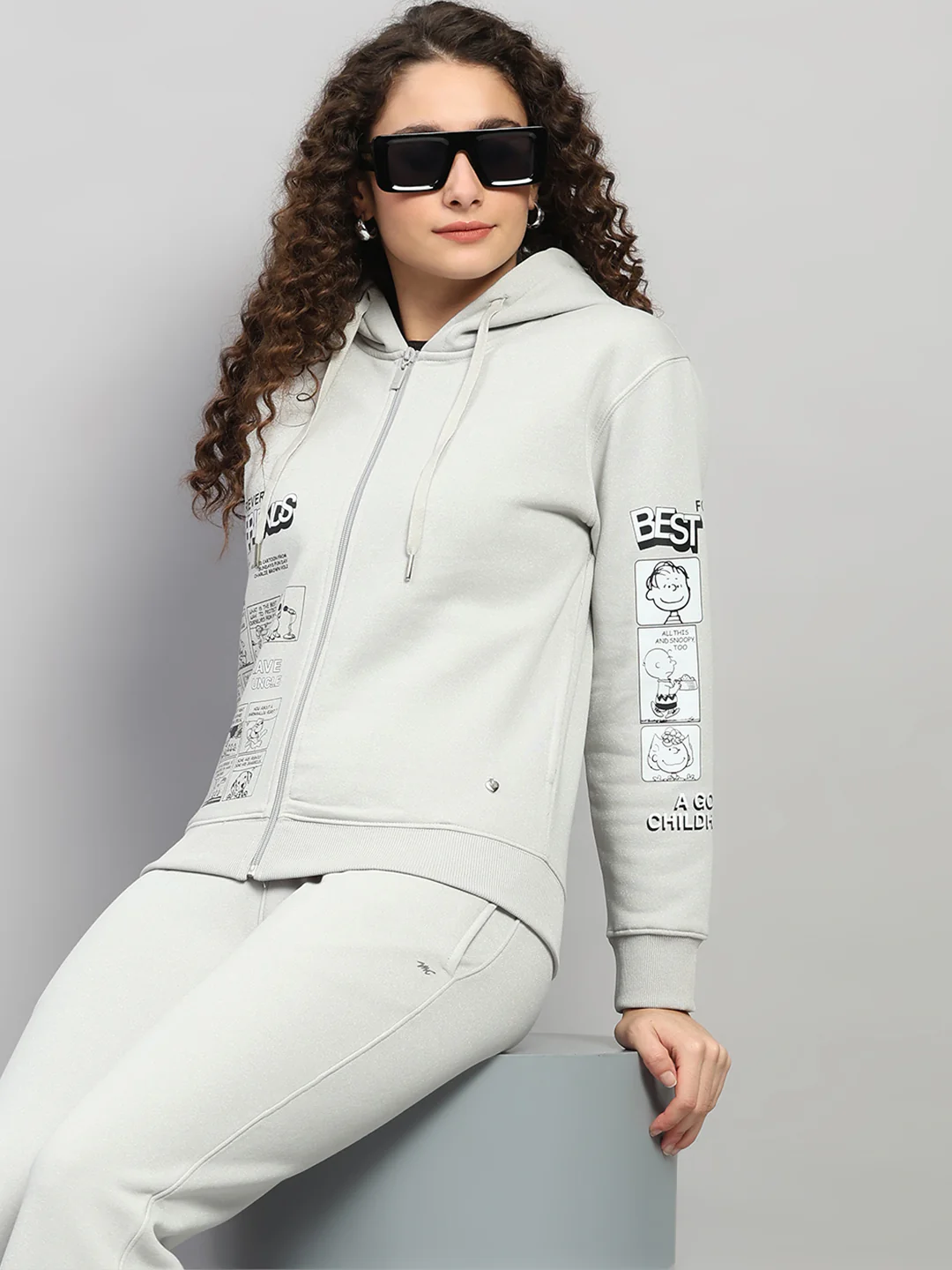 Women Grey Printed Hooded Full Sleeve Winter Tracksuit - Image 6