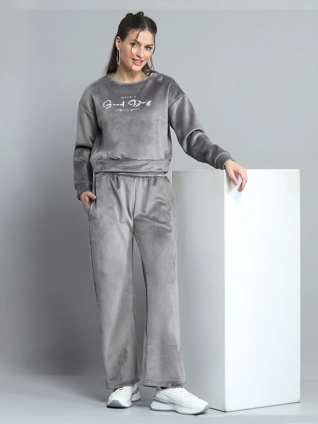 Women Grey Printed Round Neck Full Sleeve Cords Set - Image 2