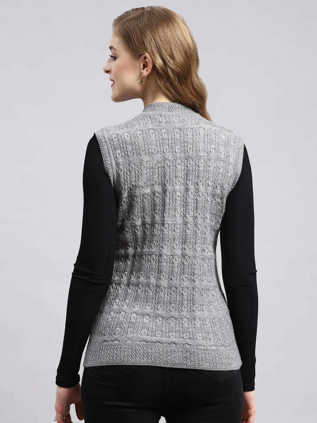 Women Grey Self Cardigan - Image 4