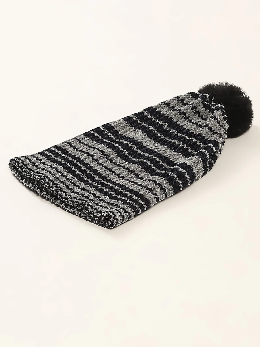 Women Grey Self Design Cap - Image 6