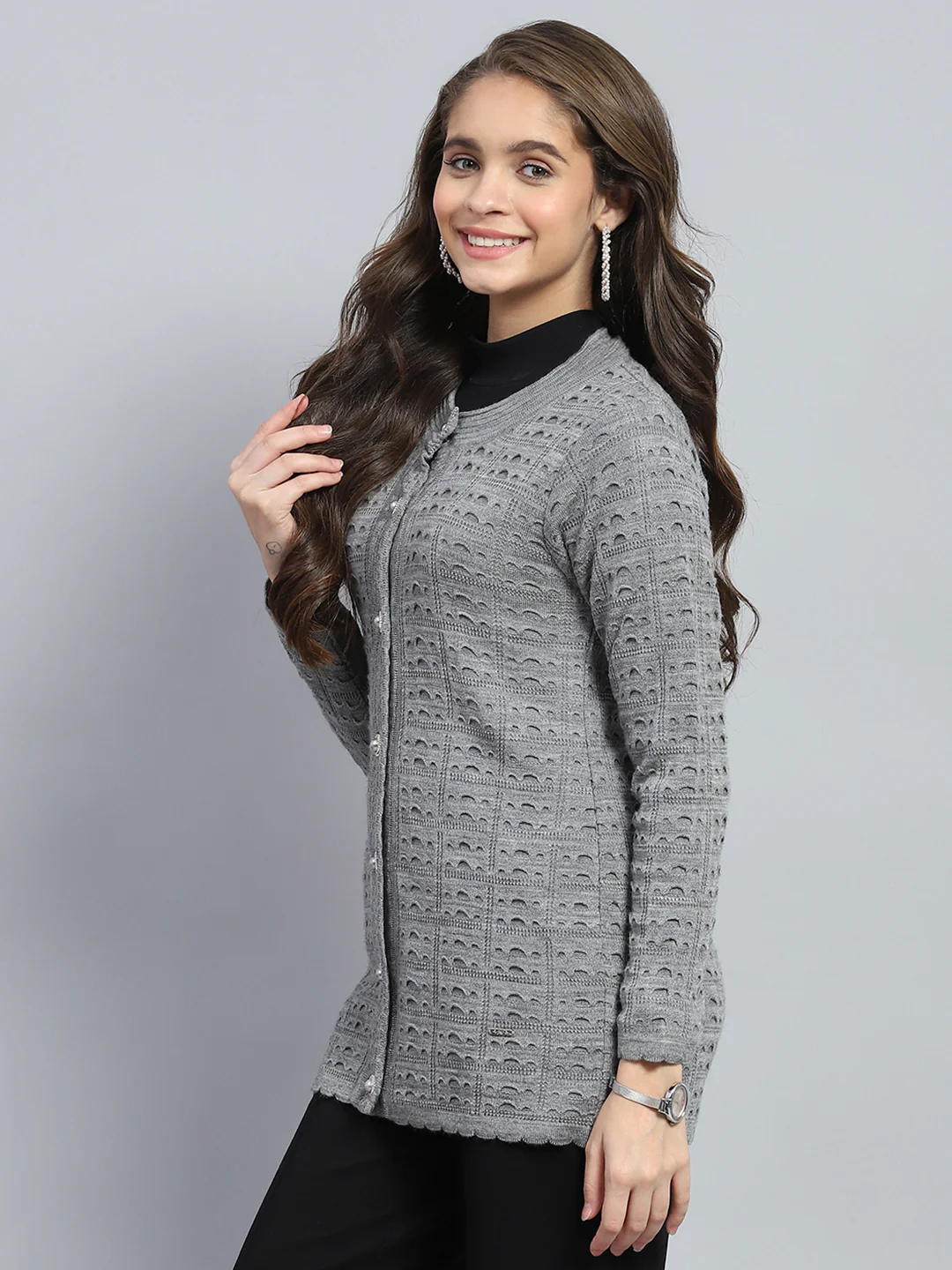 Women Grey Self Design Round Neck Full Sleeve Cardigan - Image 3