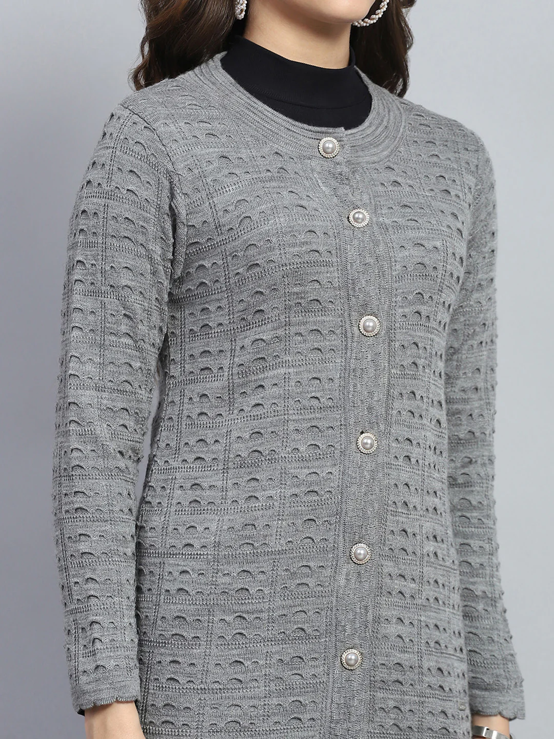 Women Grey Self Design Round Neck Full Sleeve Cardigan - Image 6