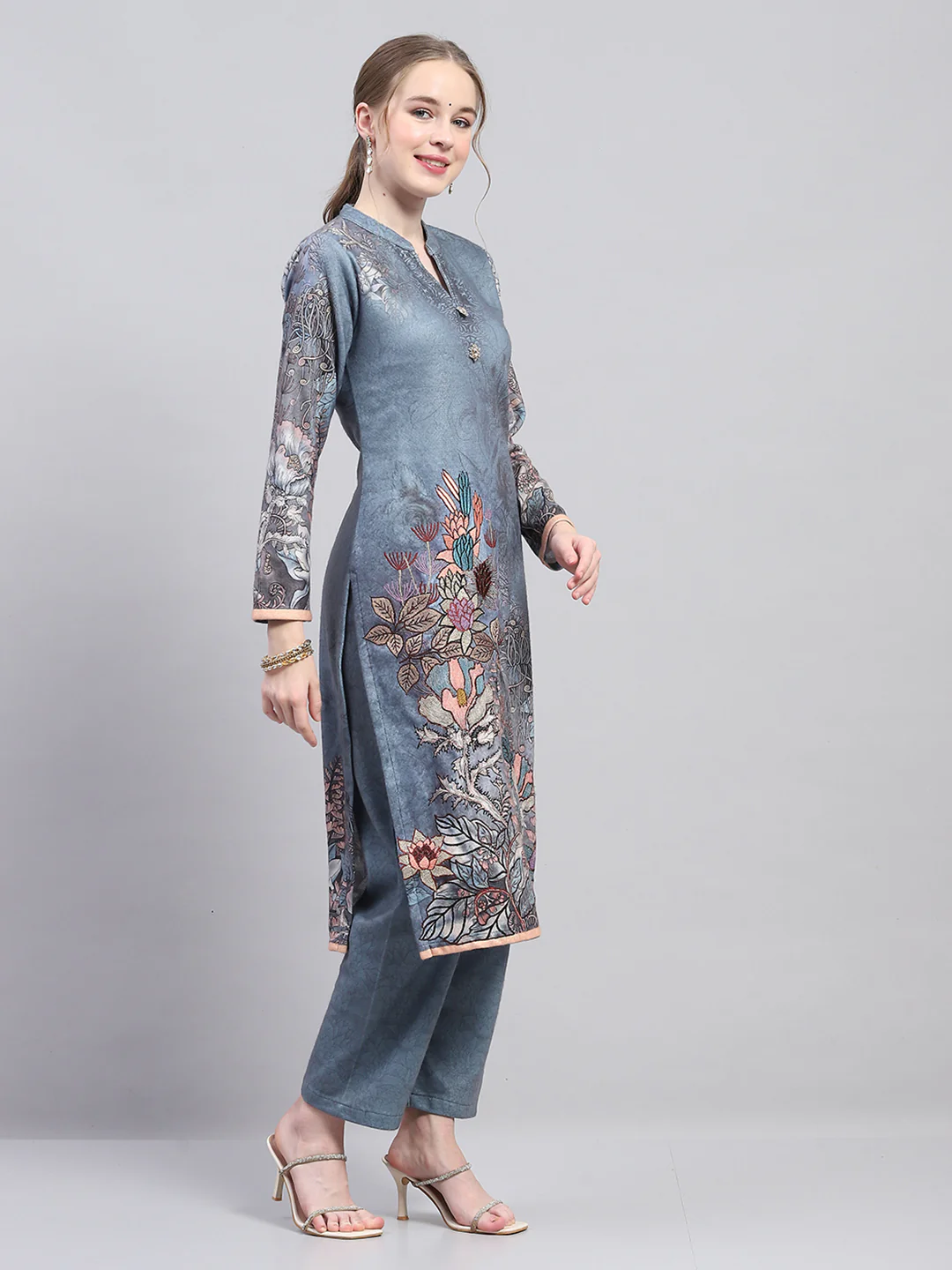 Women Grey Self Design Round Neck Full Sleeve Kurtis Set for Winter - Image 2