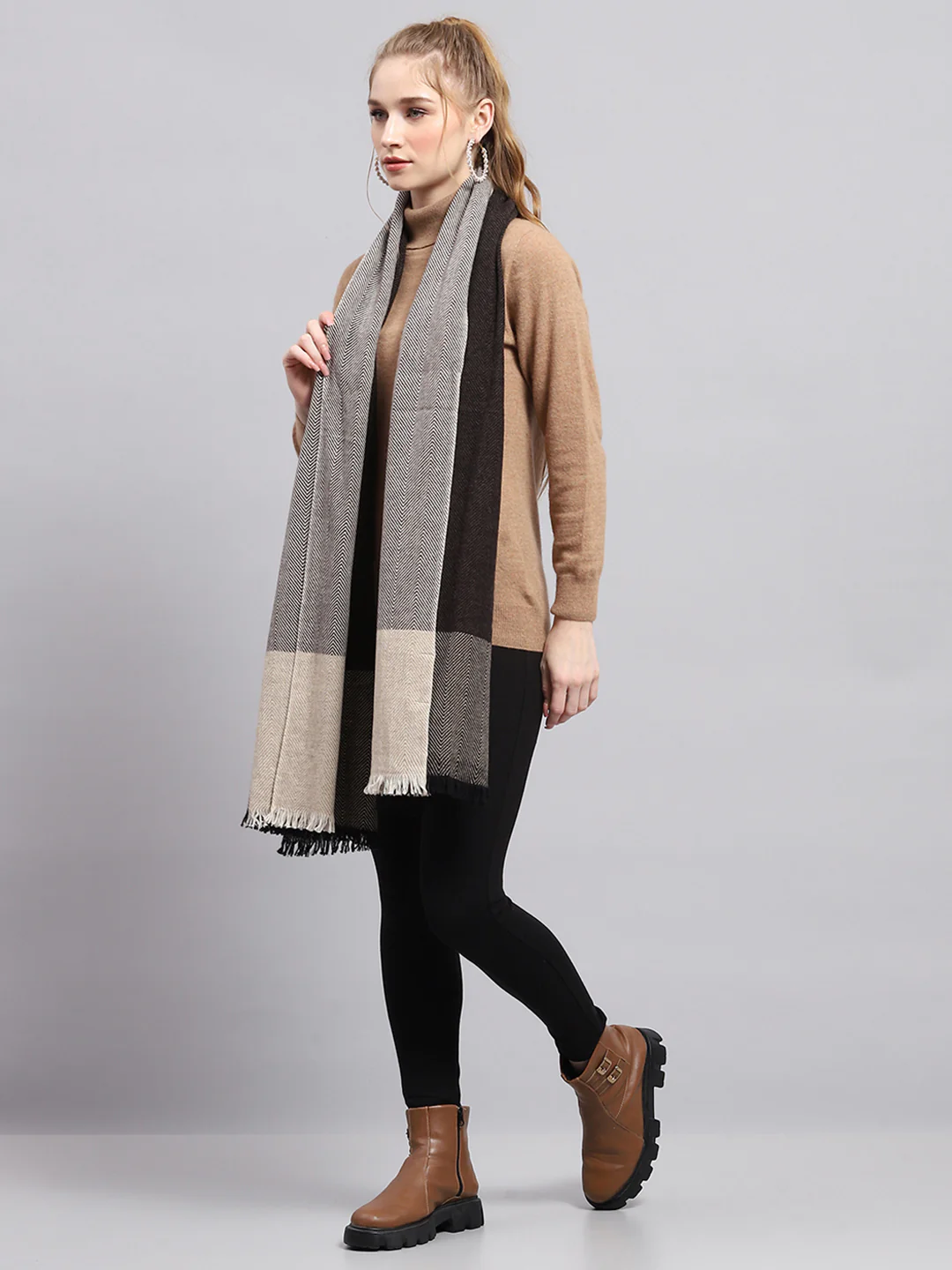 Women Grey Self Design Stole - Image 3