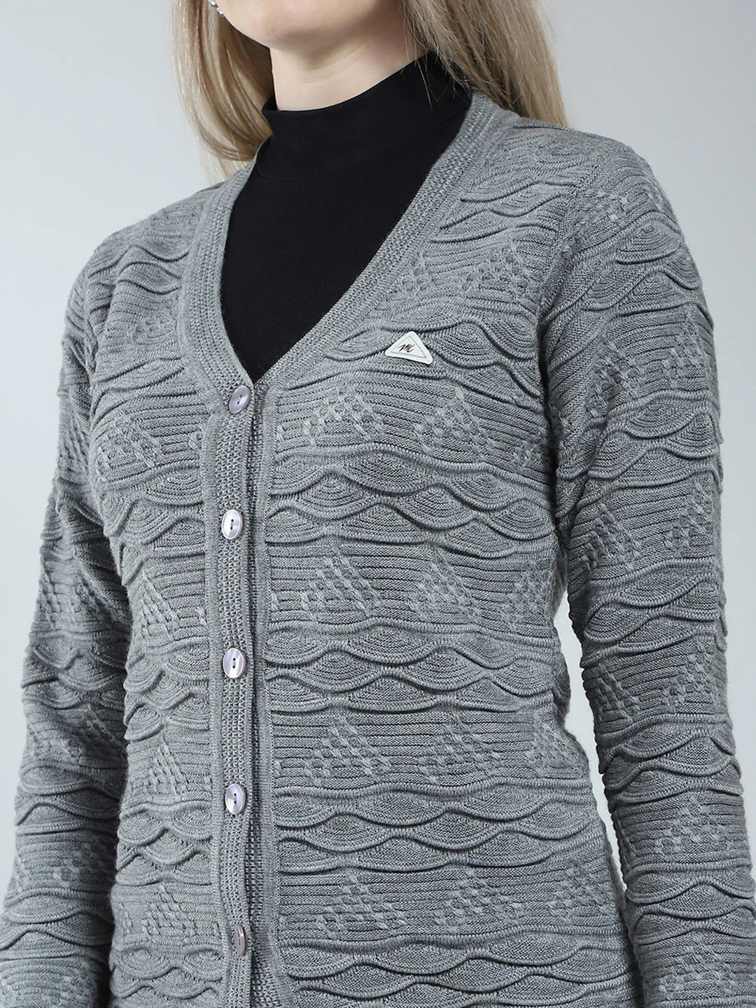 Women Grey Self Design V Neck Full Sleeve Cardigan - Image 6