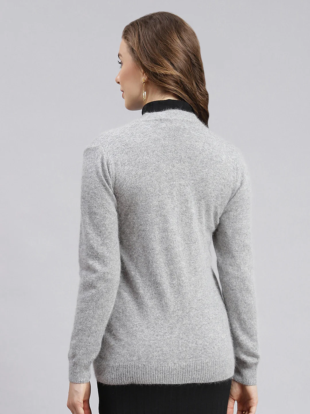 Women Grey Solid Angoora Cardigan - Image 5