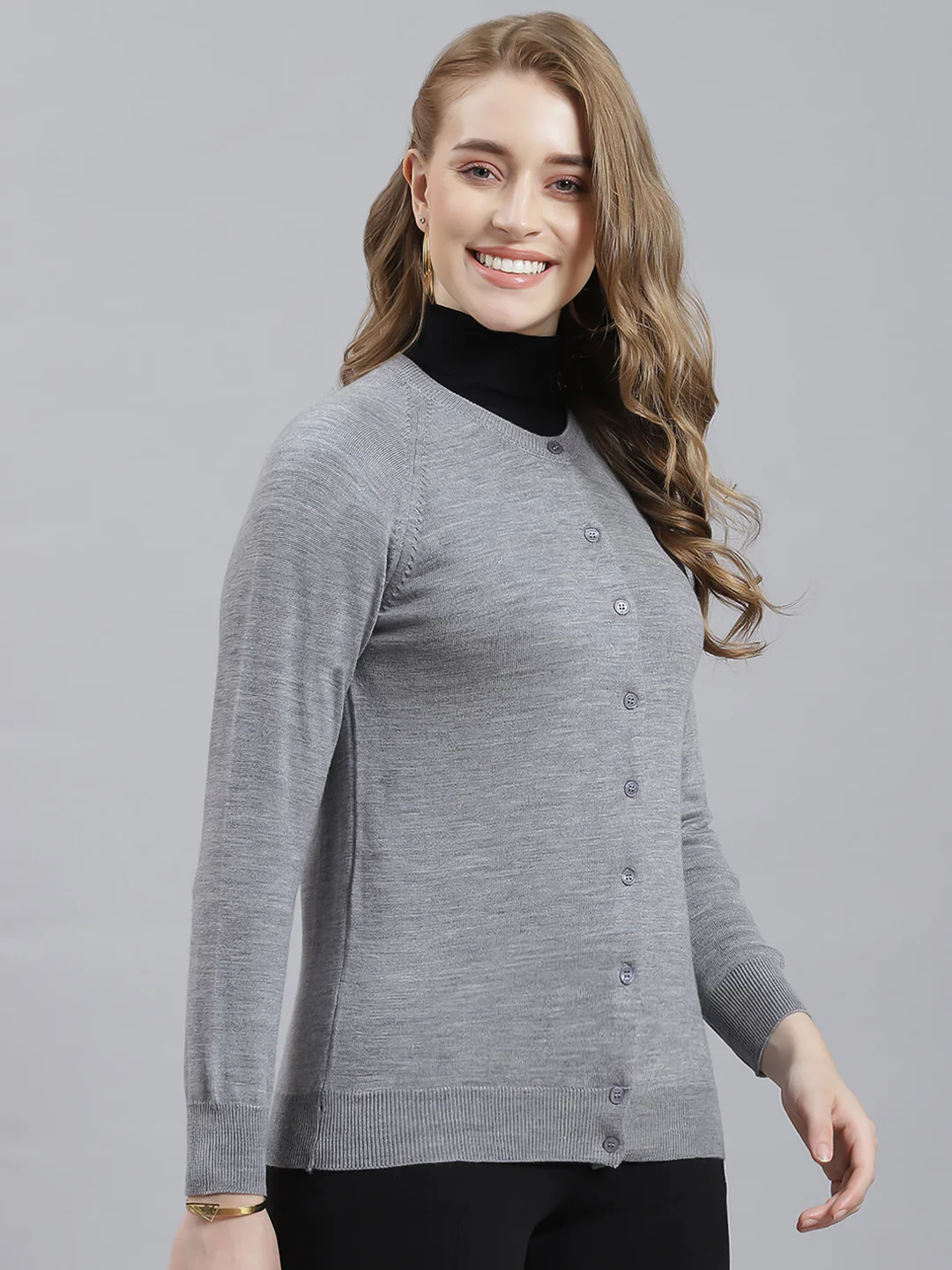 Women Grey Solid Cardigan - Image 3