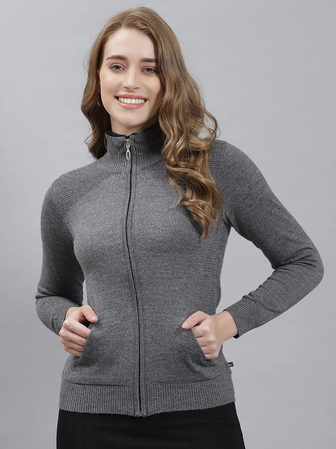 Women Grey Solid Cardigan - Image 2
