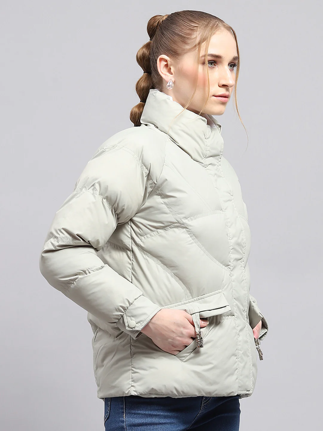 Women Grey Solid Mock Neck Full Sleeve Jacket - Image 4