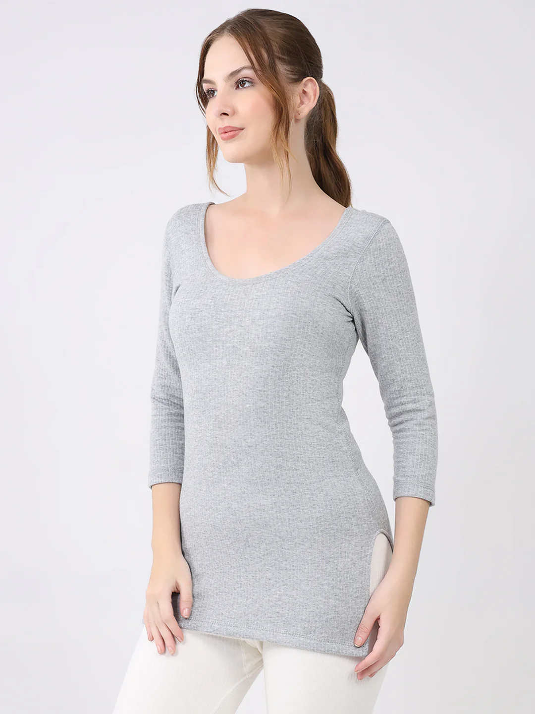 Women Grey Solid Round Neck 3/4th Sleeve Thermal Vest - Image 3