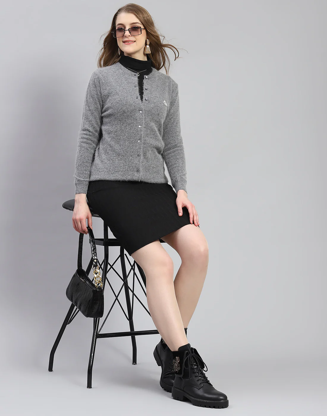 Women Grey Solid Round Neck Full Sleeve Cardigan - Image 2