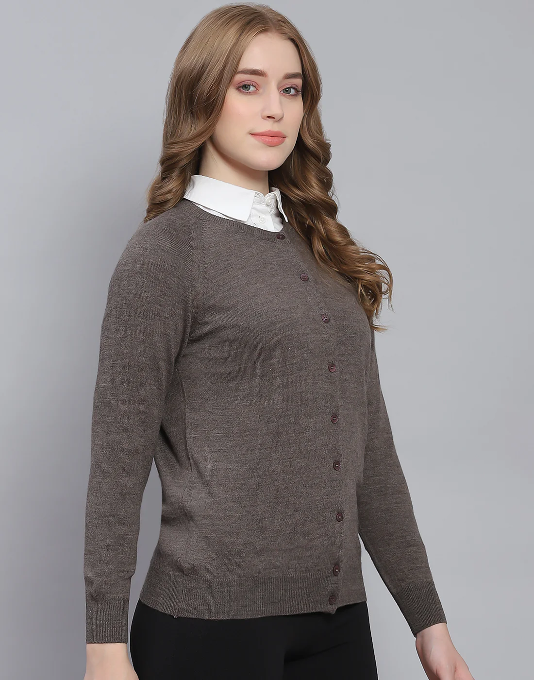 Women Grey Solid Round Neck Full Sleeve Cardigan - Image 4