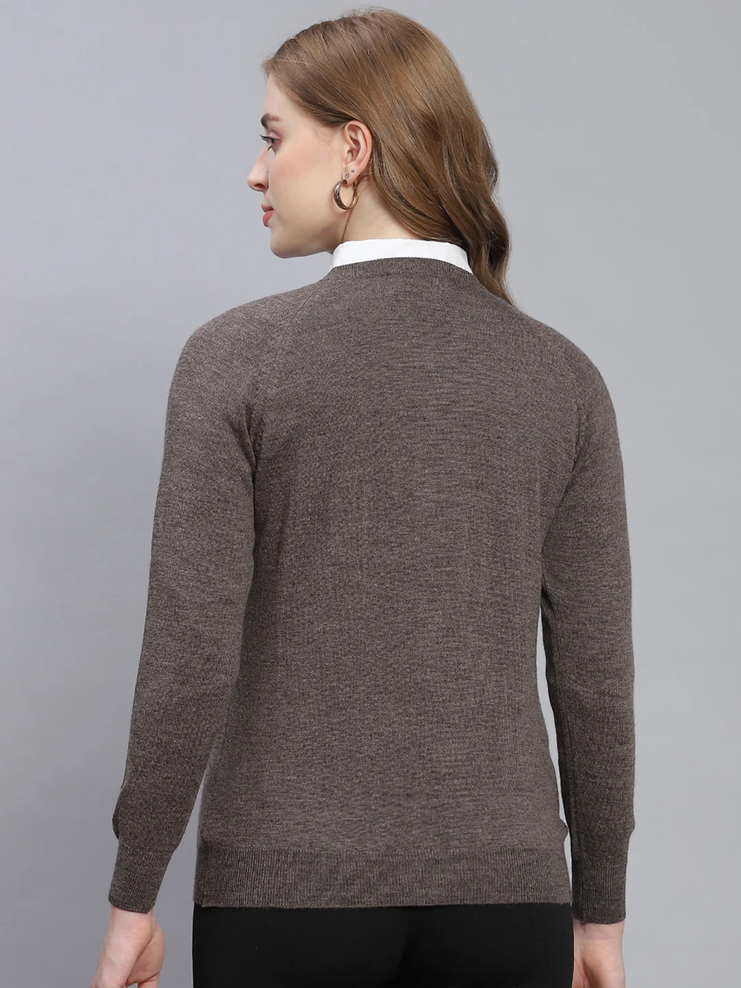 Women Grey Solid Round Neck Full Sleeve Cardigans - Image 5