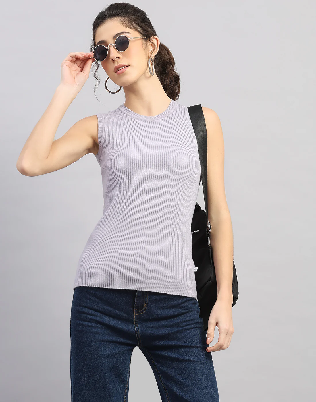 Women Grey Solid Round Neck Sleeveless Sceavy - Image 6