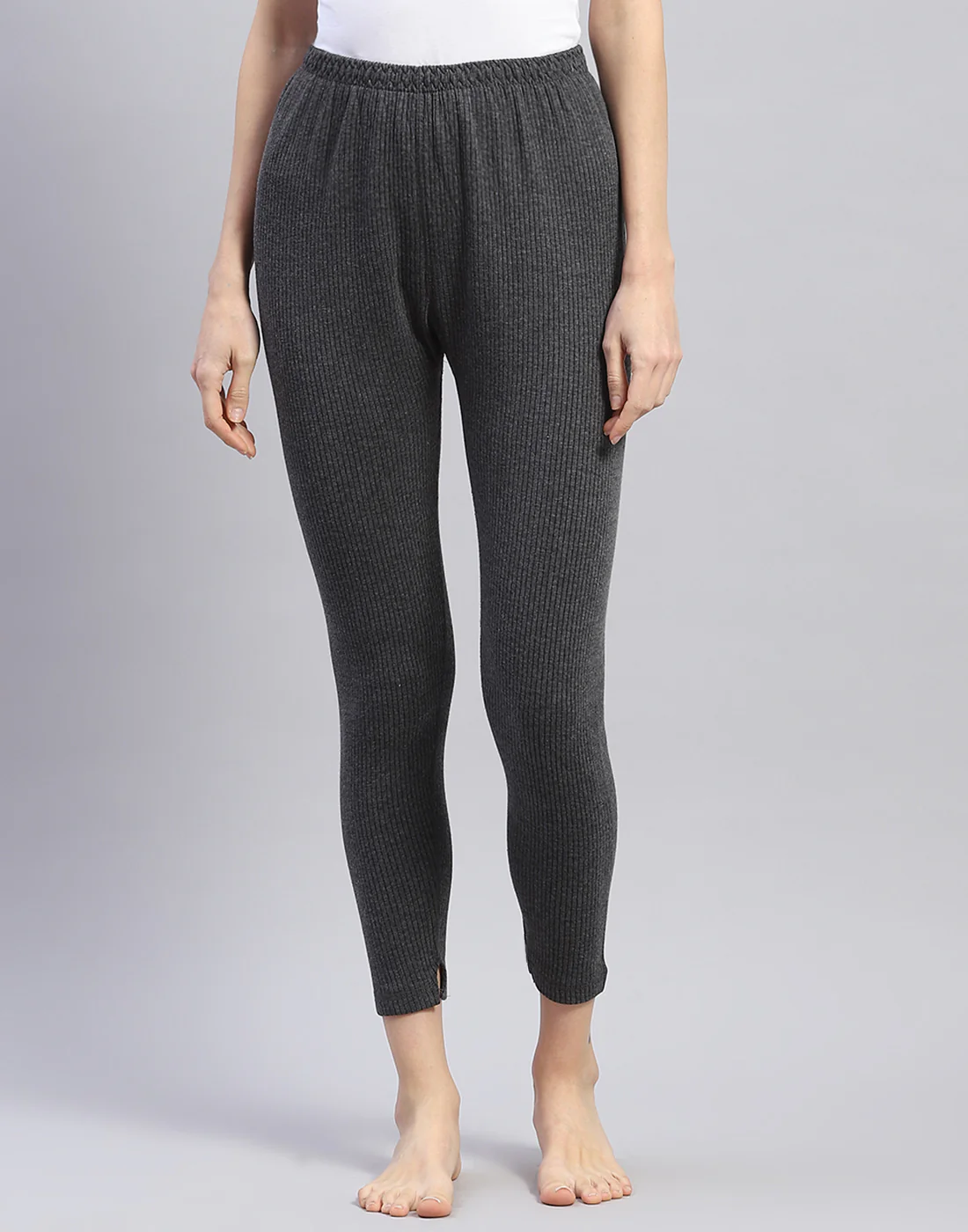 Women Grey Solid Thermal Lower - Image 2