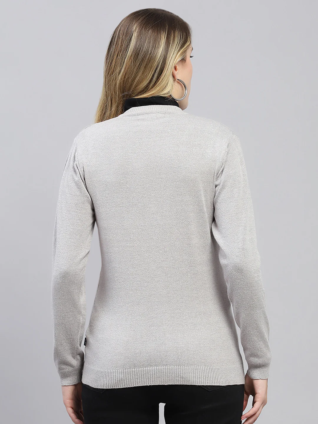Women Grey Solid V Neck Full Sleeve Cardigan - Image 5