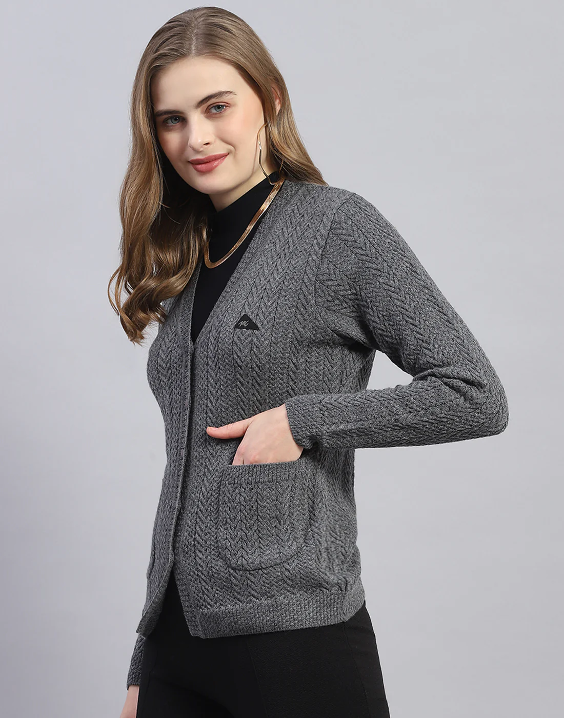 Women Grey Solid V Neck Full Sleeve Cardigan - Image 3