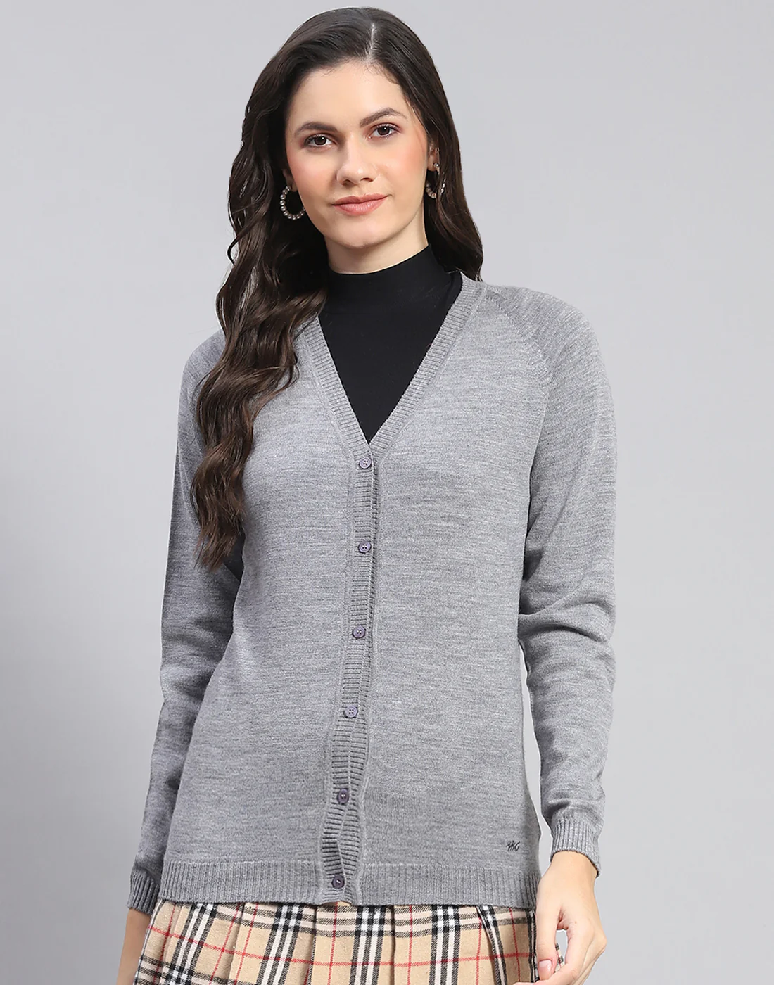 Women Grey Solid V Neck Full Sleeve Cardigan - Image 2