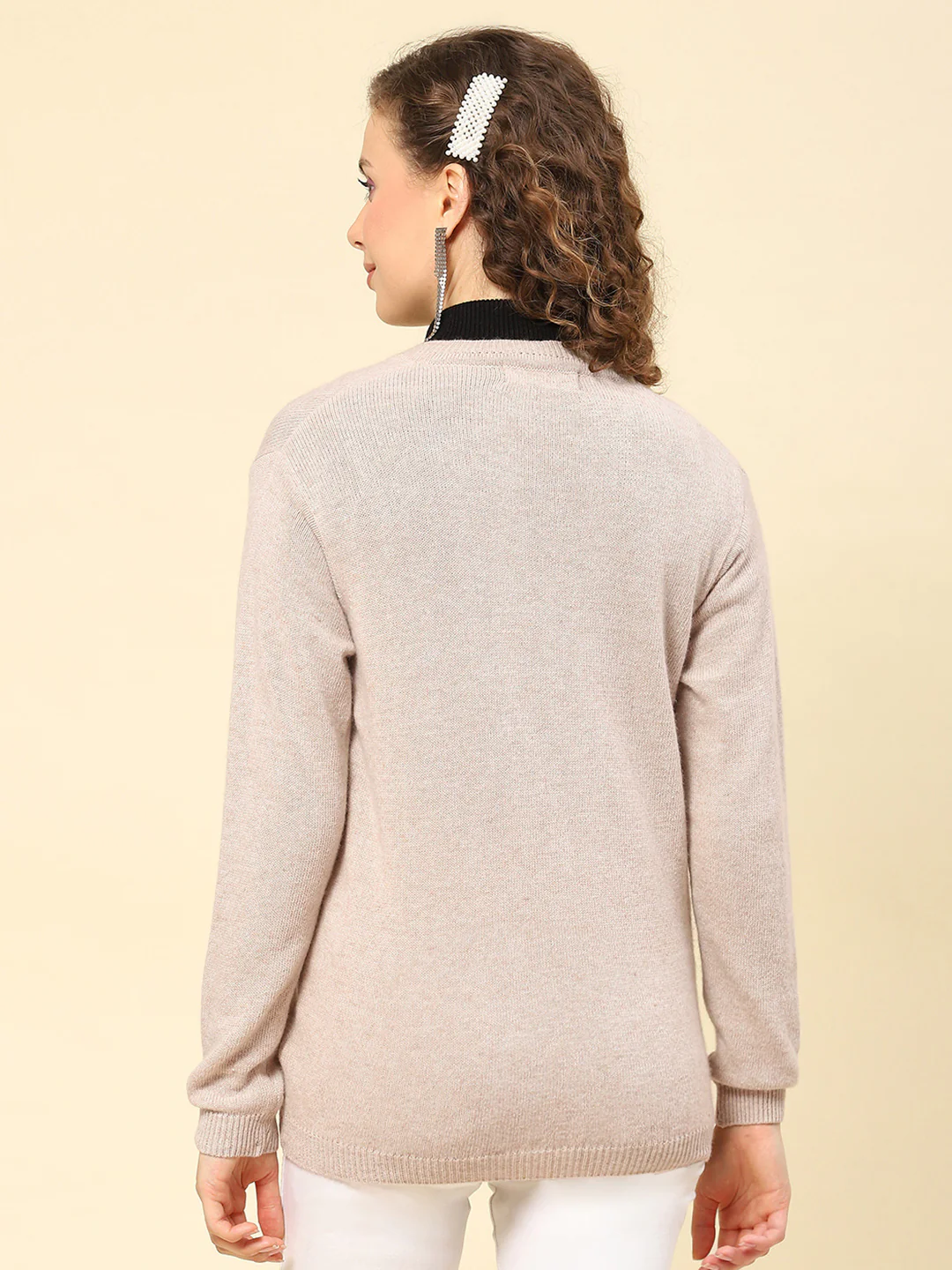 Women Grey Solid V Neck Full Sleeve Cardigans - Image 5