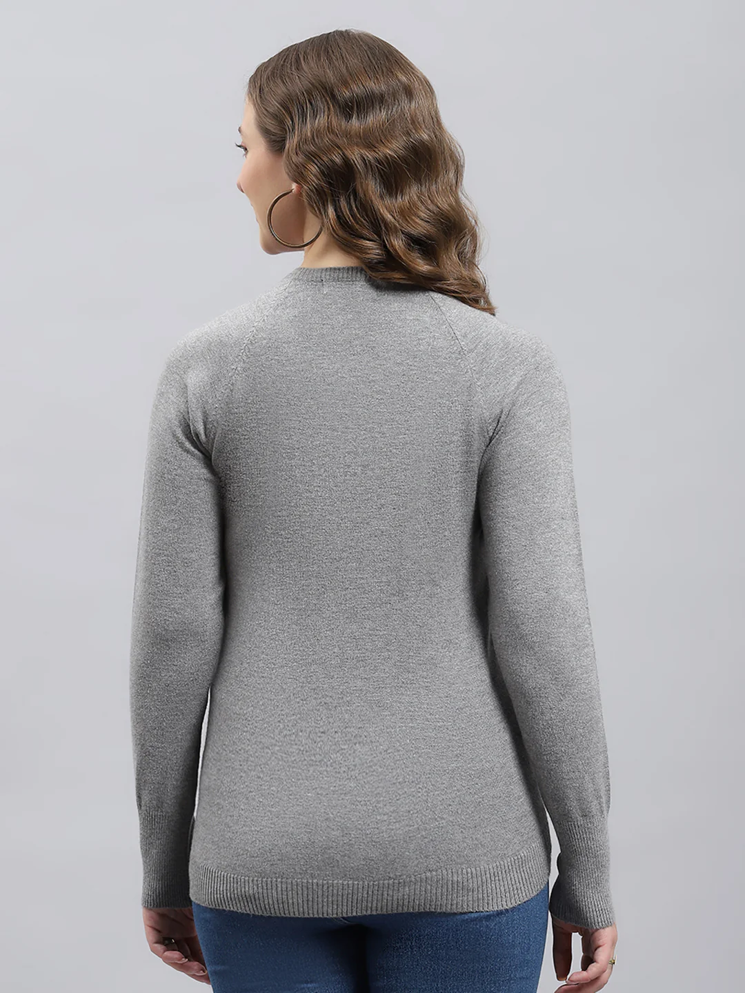 Women Grey Solid V Neck Full Sleeve Pullover - Image 5