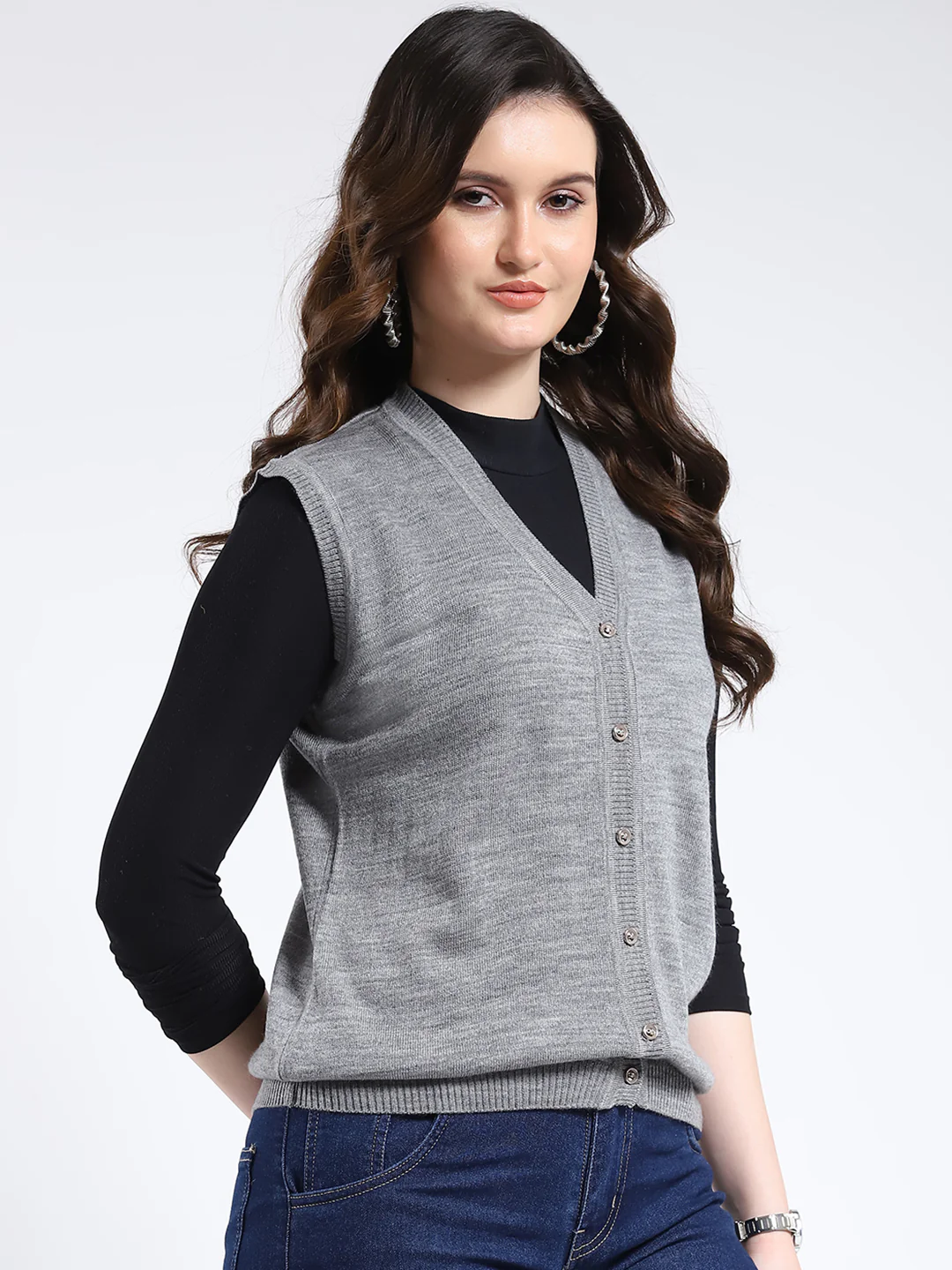 Women Grey Solid V Neck Sleeveless Cardigan - Image 4