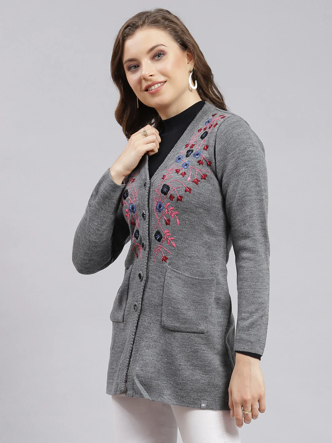 Women Grey Solid Wool blend Cardigan - Image 4