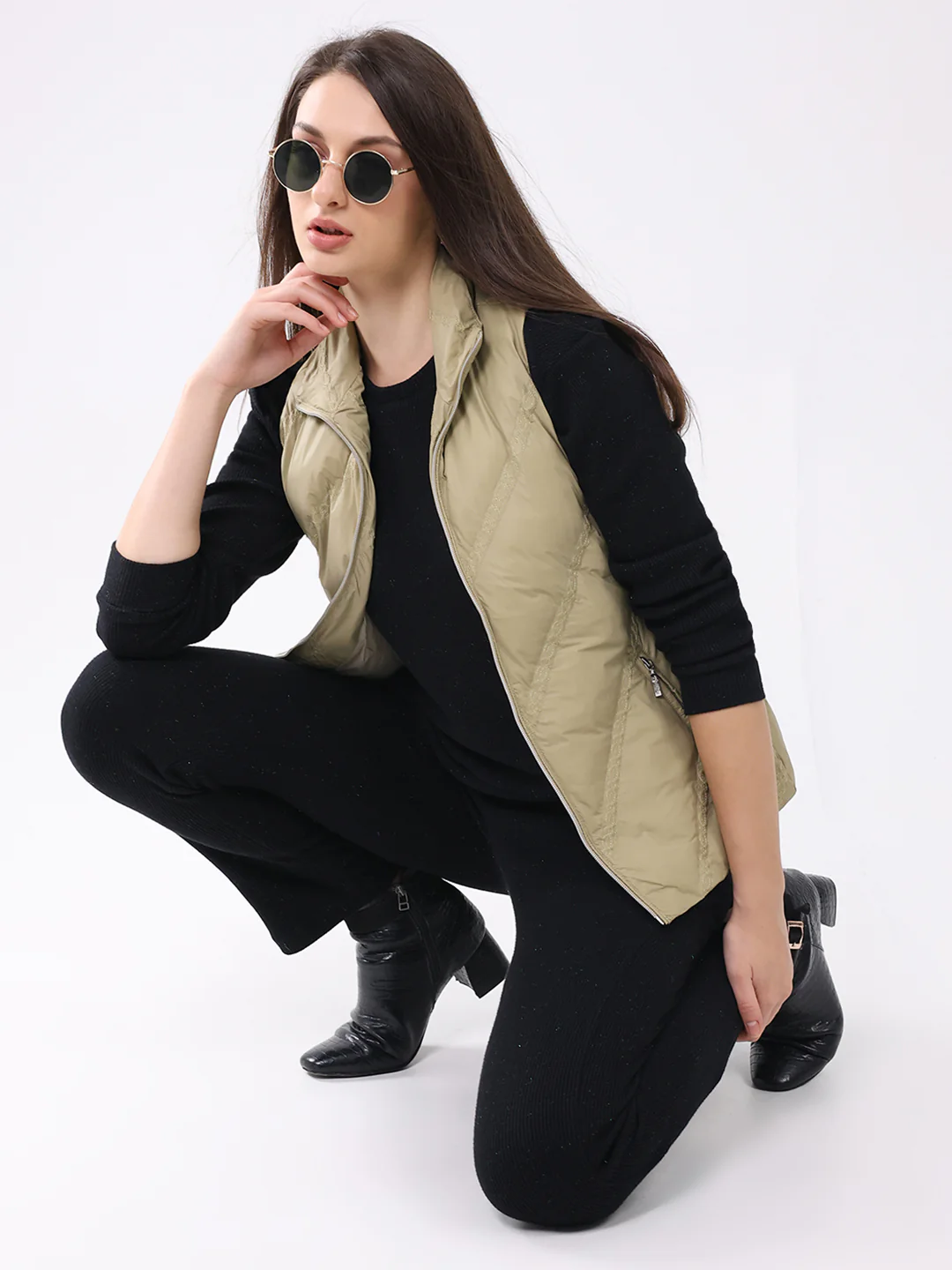 Women Khaki Solid Collar Sleeveless Jacket - Image 2