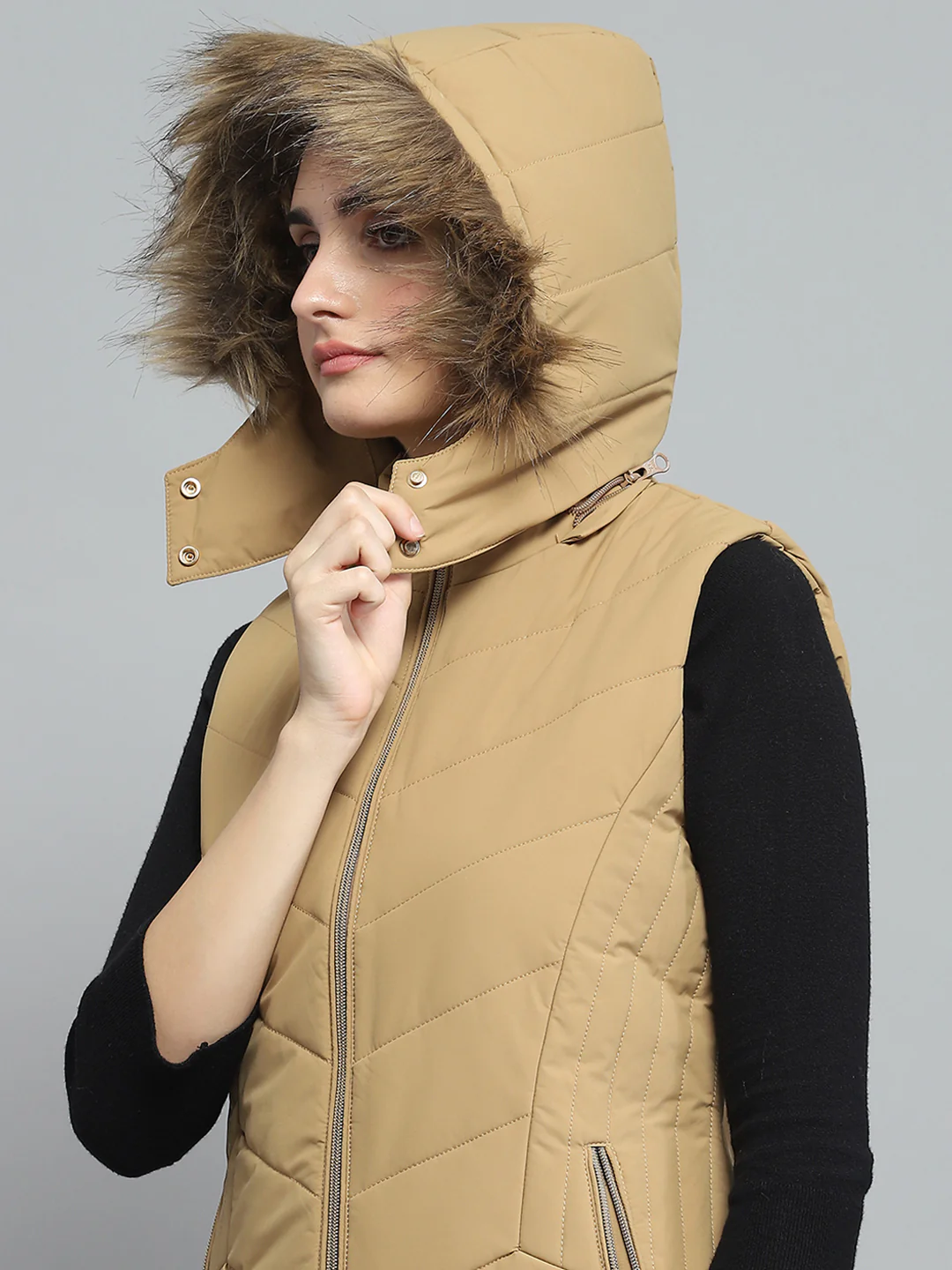 Women Khaki Solid Detachable Hood Sleeveless Jacket - Image 7