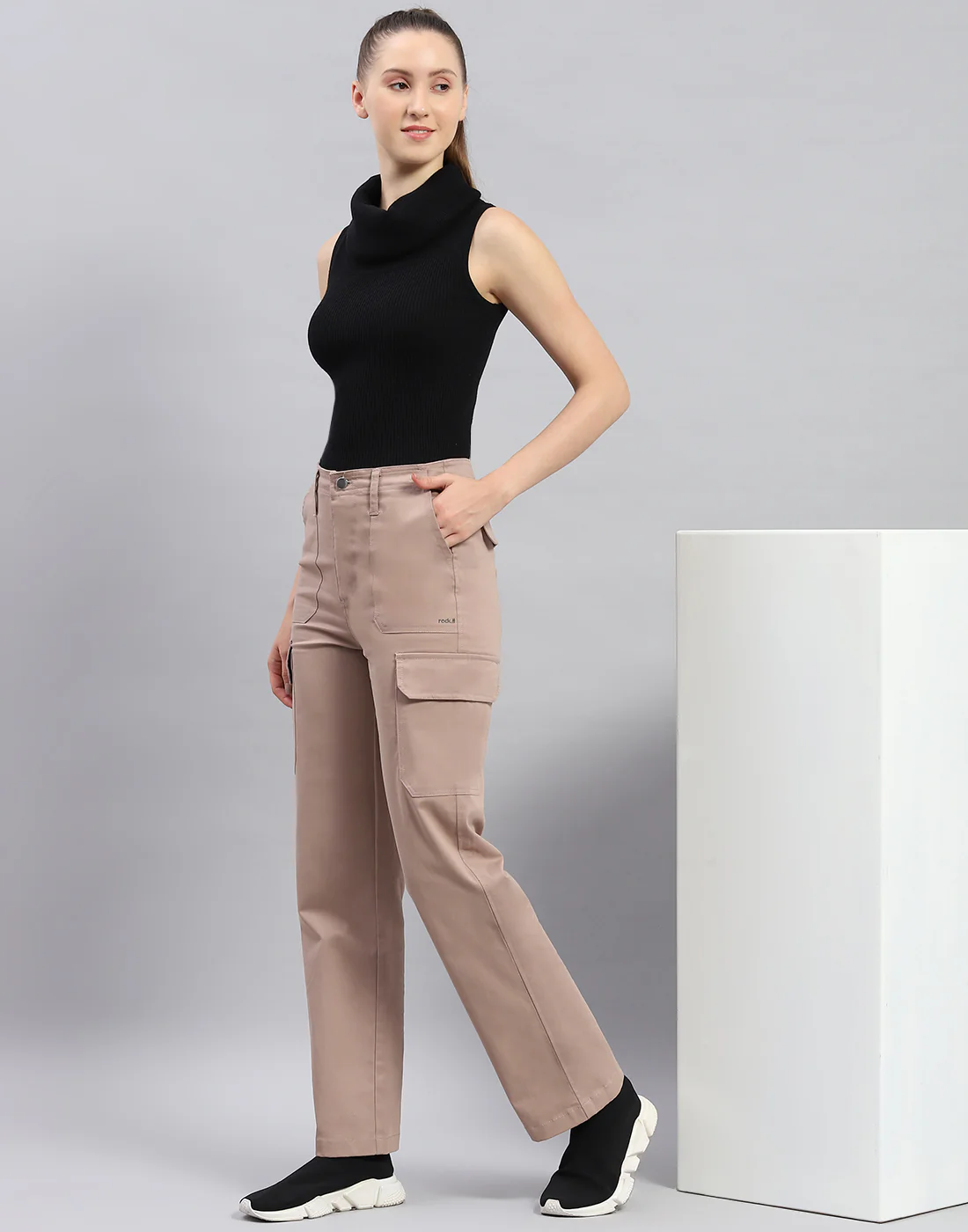 Rock.it Women Khaki Solid Straight Fit Cargo - Image 2
