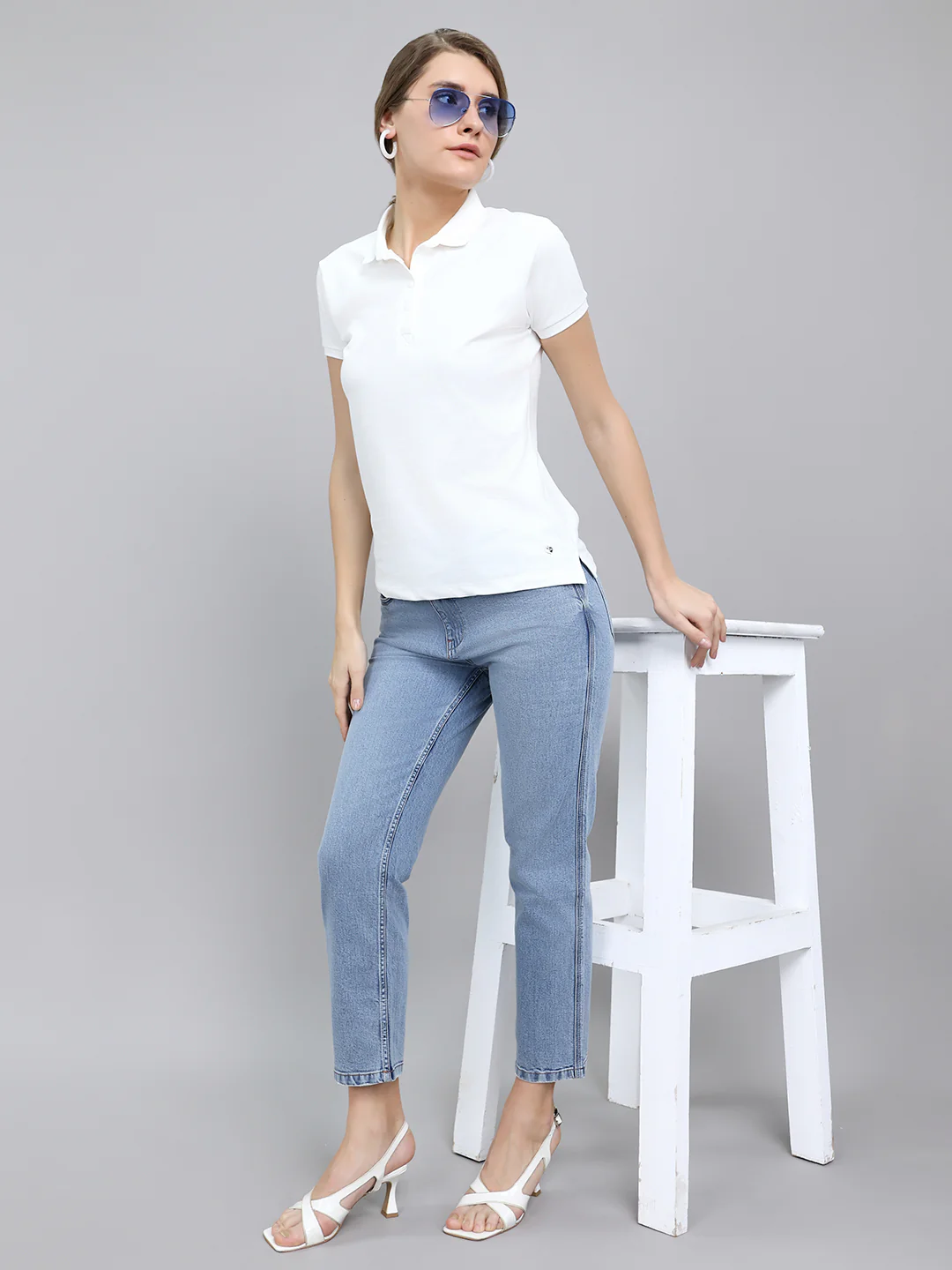 Women Light Blue Light Wash Straight Fit Denim - Image 6
