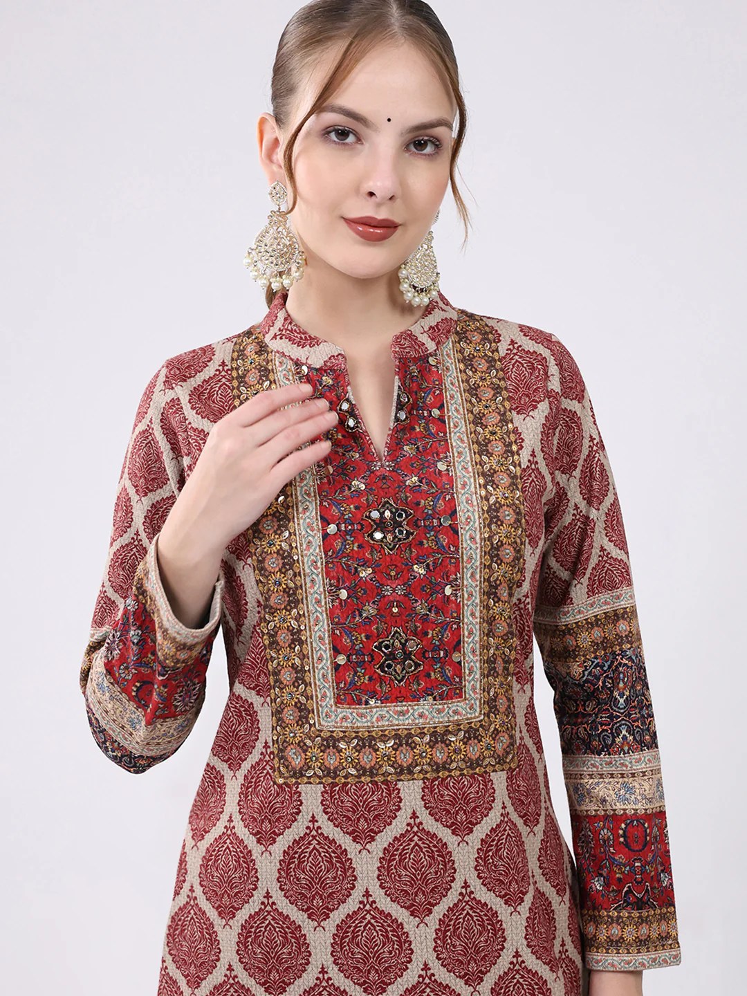 Women Maroon Printed Round Neck Full Sleeve Kurti Set for Winter - Image 6