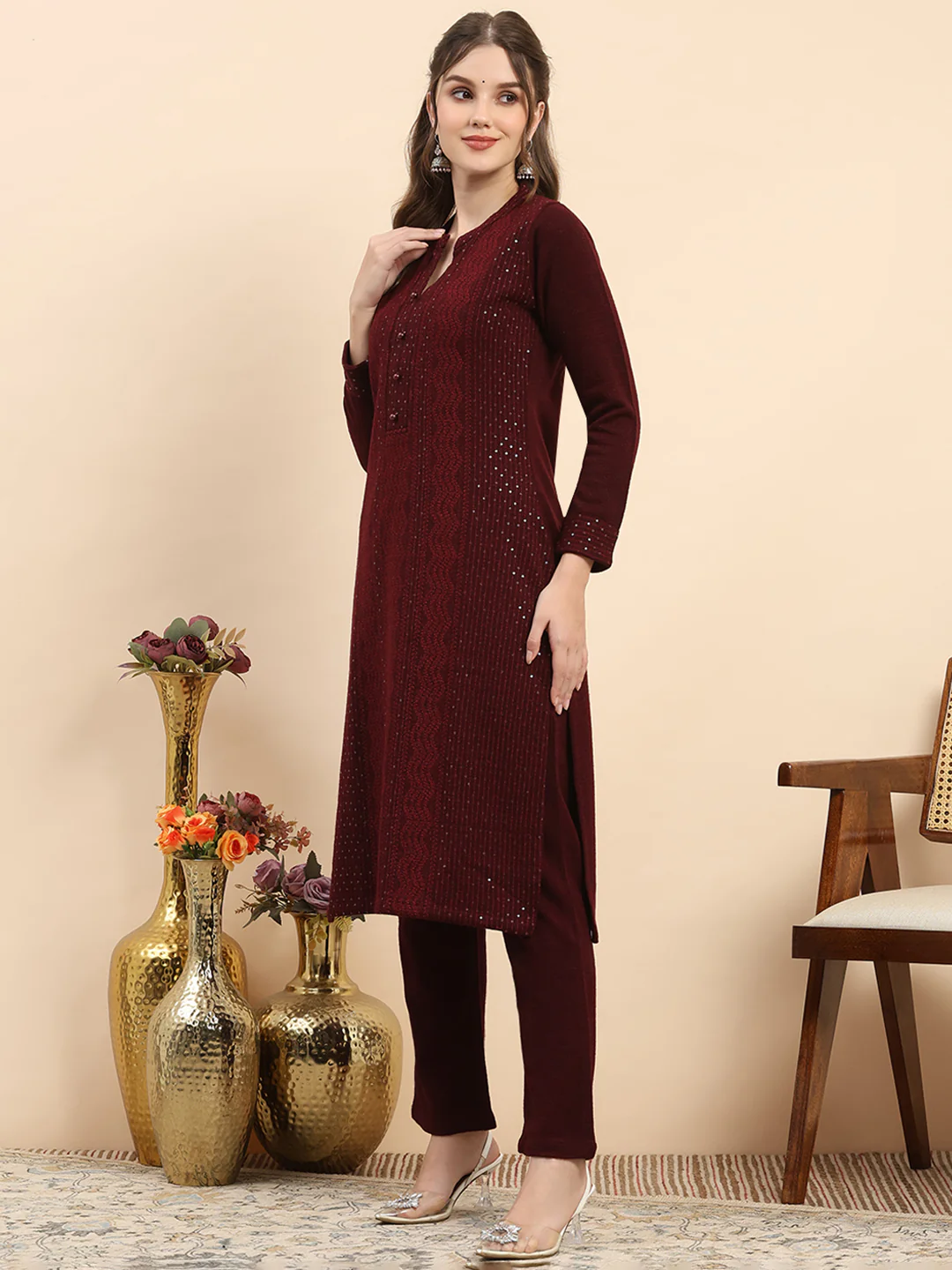 Women Maroon Printed Round Neck Full Sleeve Kurti Set for Winter - Image 3