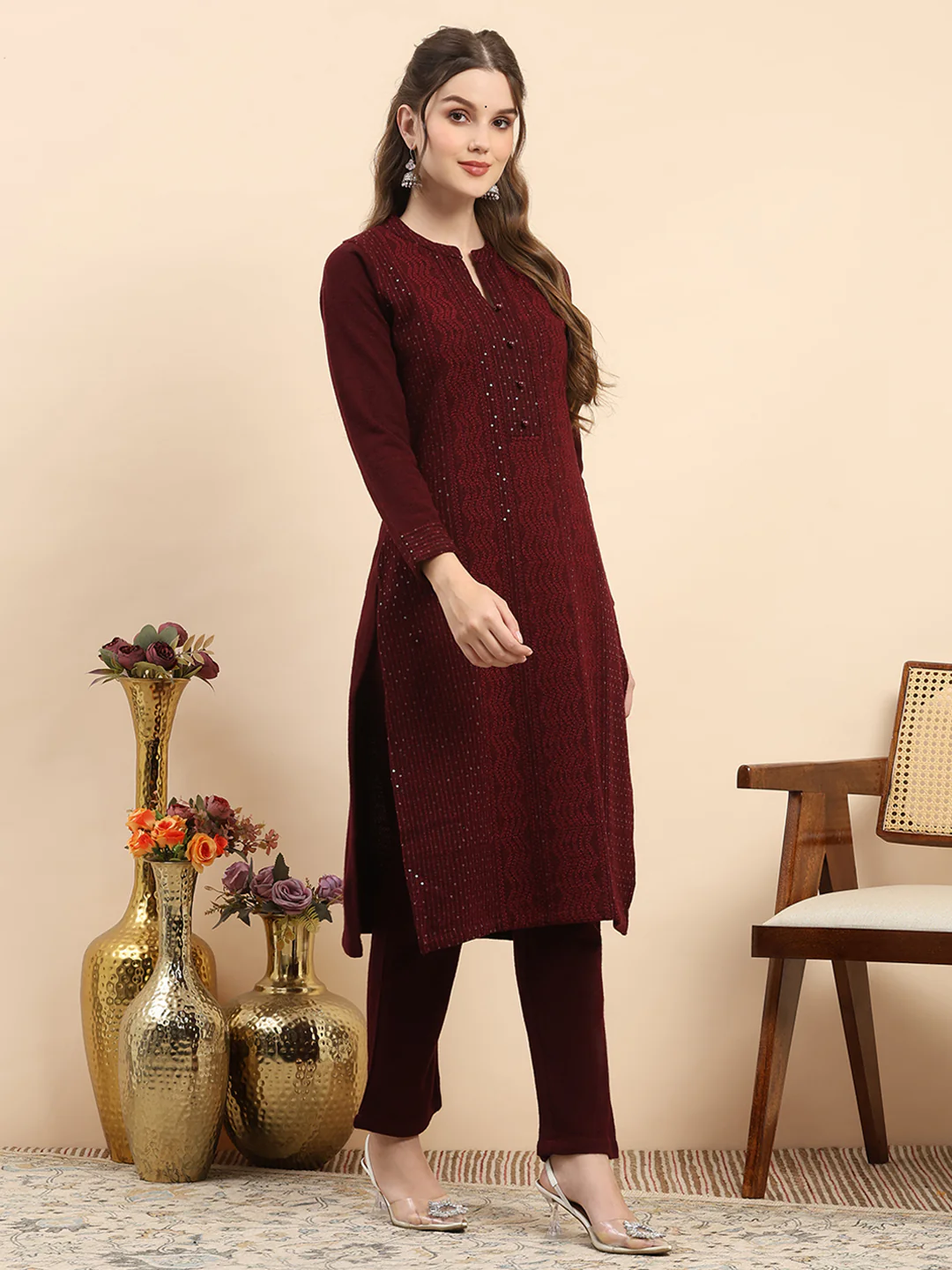 Women Maroon Printed Round Neck Full Sleeve Kurti Set for Winter - Image 4