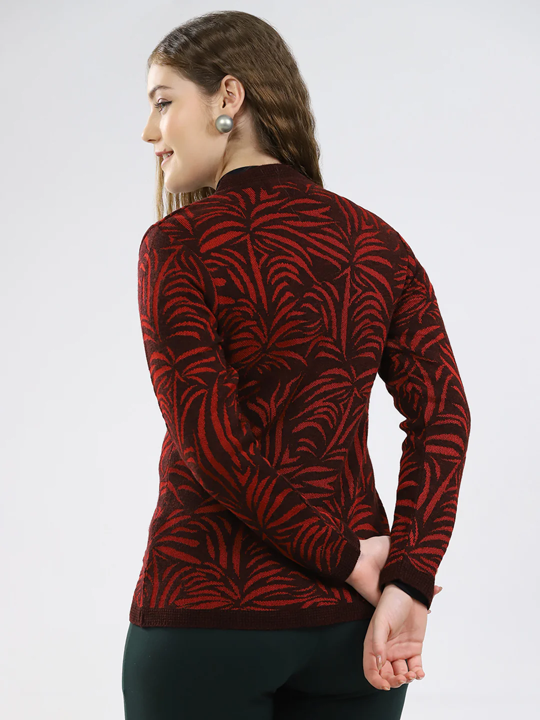 Women Maroon Printed V Neck Full Sleeve Cardigan - Image 5