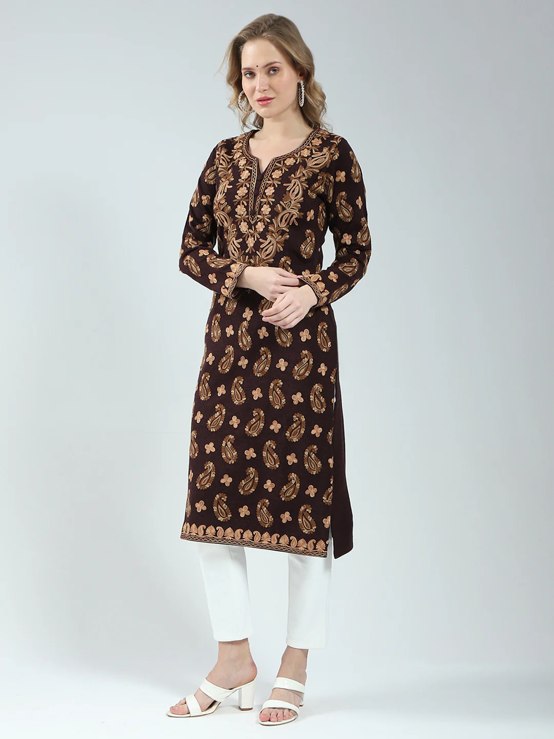 Women Maroon Printed V Neck Full Sleeve Winter Kurti - Image 3