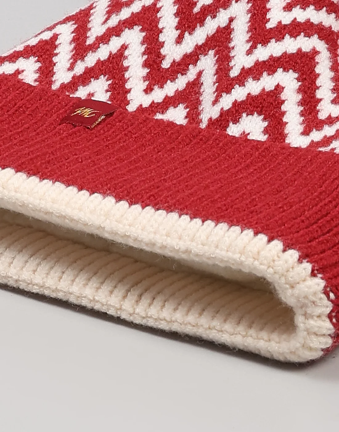 Women Maroon Self Design Blend Wool Cap - Image 7