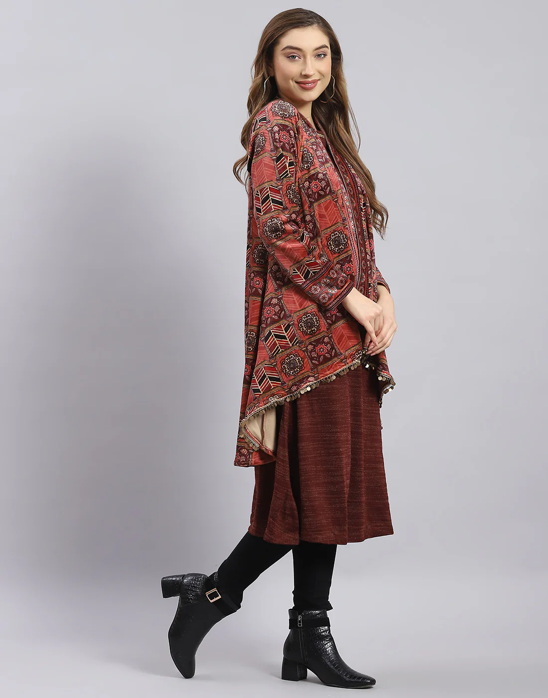 Women Maroon Self Design Round Neck Full Sleeve Kurtis Set - Image 5