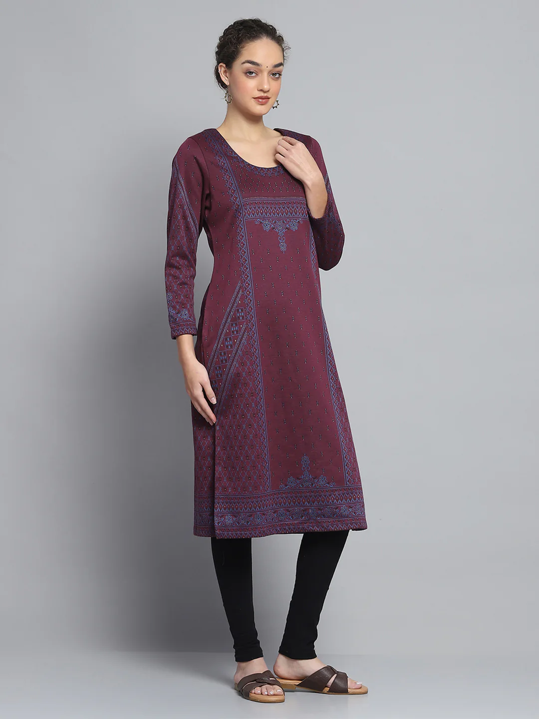 Women Maroon Self Design Round Neck Full Sleeve Winter Kurti - Image 4