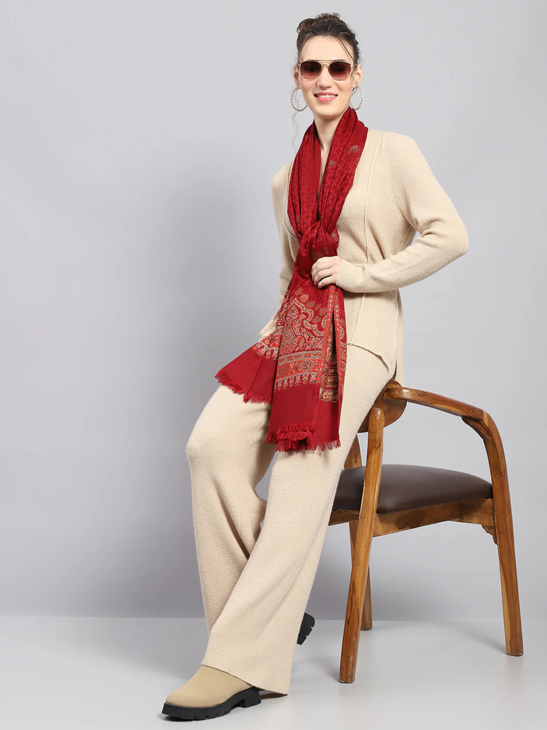 Women Maroon Self Design Stole - Image 2