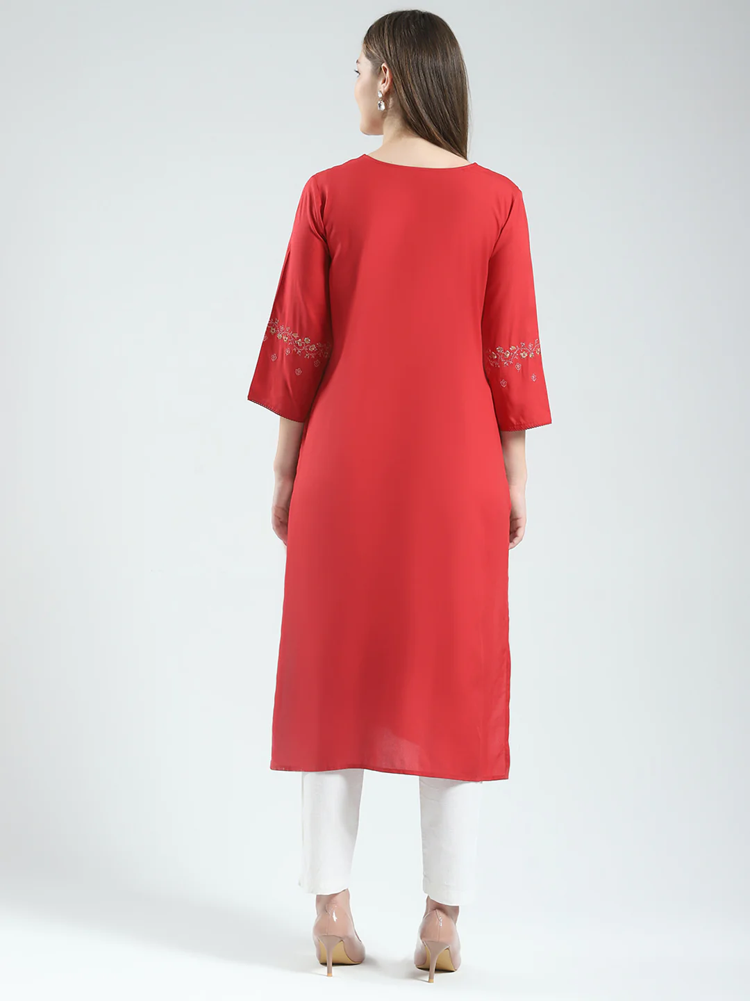 Women Maroon Self Design Round Neck 3/4th Sleeve Kurti - Image 5