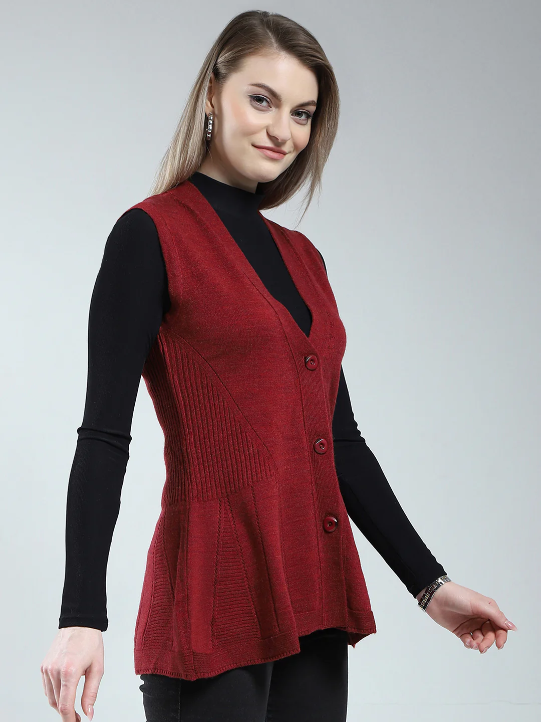 Women Maroon Self Design V Neck Sleeveless Cardigan - Image 4