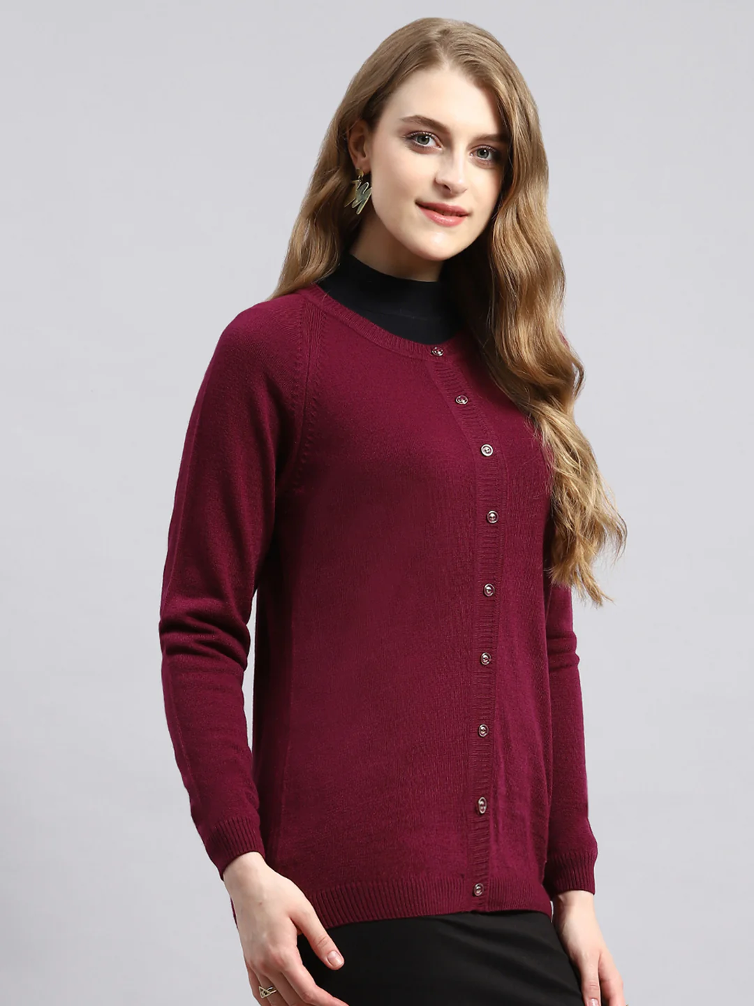 Women Maroon Solid Cardigan - Image 3
