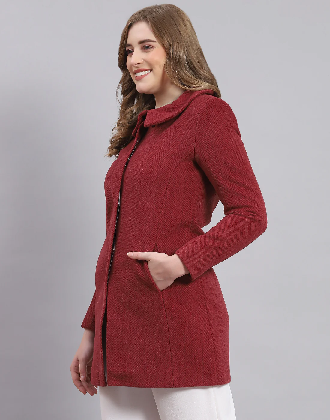 Women Maroon Solid Collar Full Sleeve Coat - Image 3