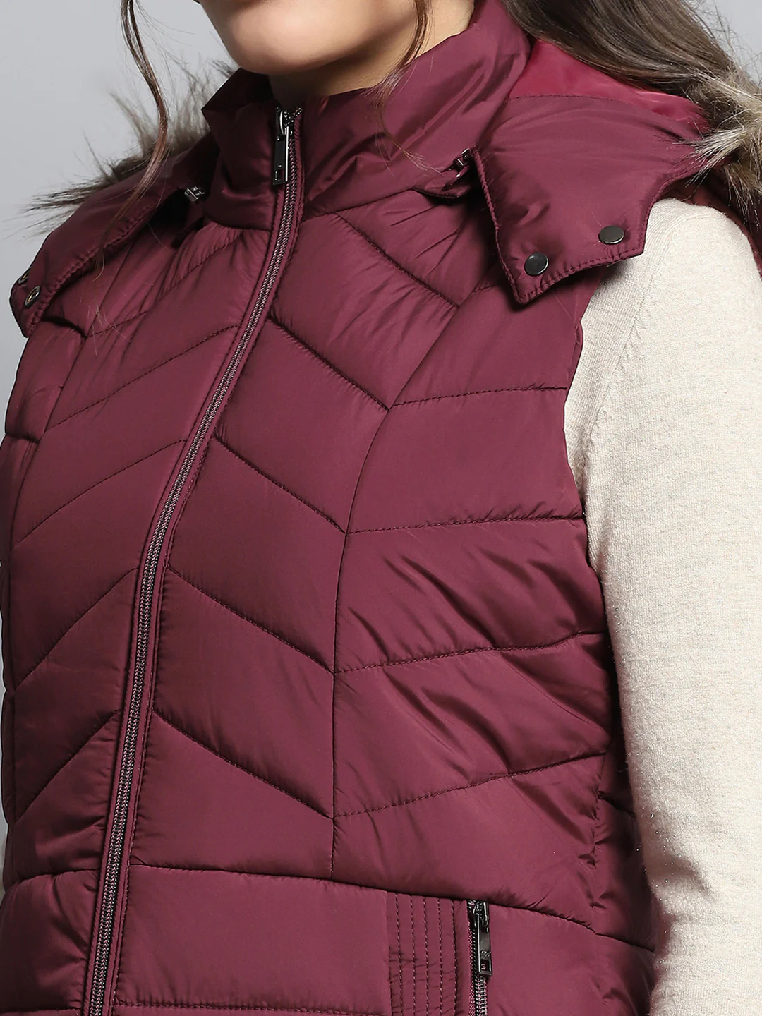 Women Maroon Solid Detachable Hood Sleeveless Jacket - Image 8