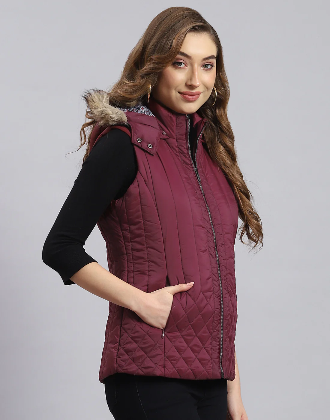Women Maroon Solid Hooded Sleeveless Jacket - Image 4