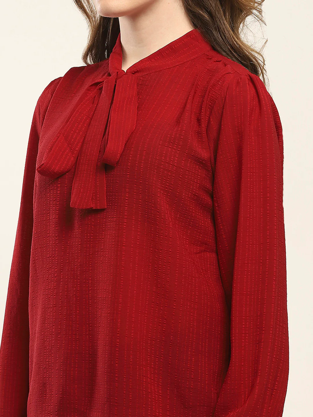 Women Maroon Solid Round Neck Full Sleeve Winte Top - Image 7