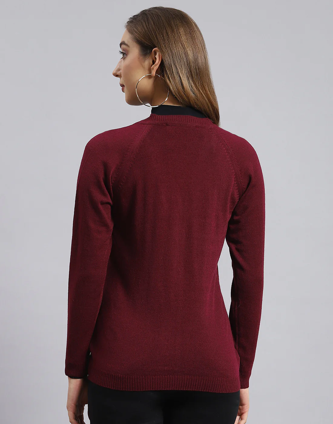 Women Maroon Solid V Neck Full Sleeve Sweater - Image 5