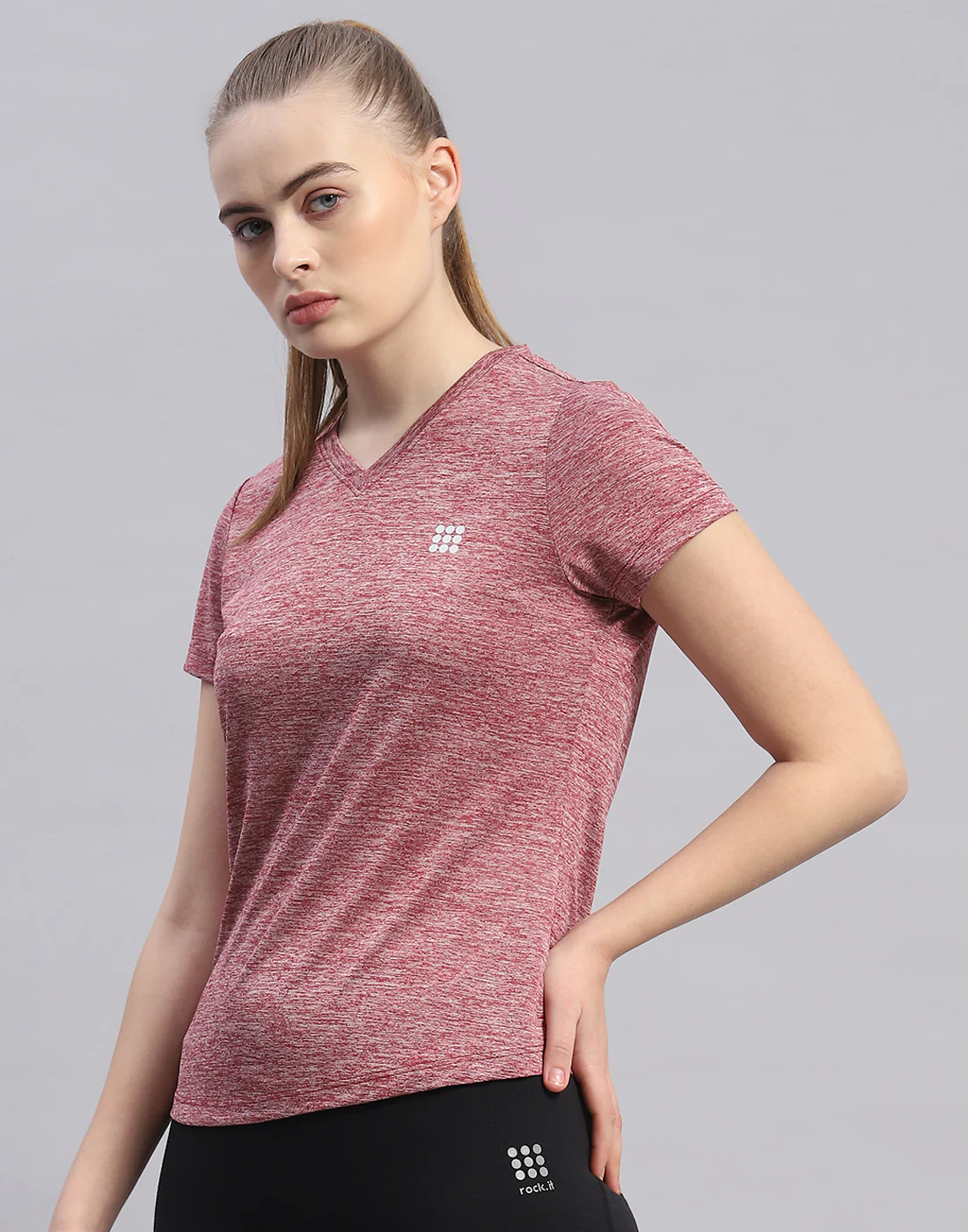 Rock.it Women Maroon Solid V Neck Half Sleeve Top - Image 3