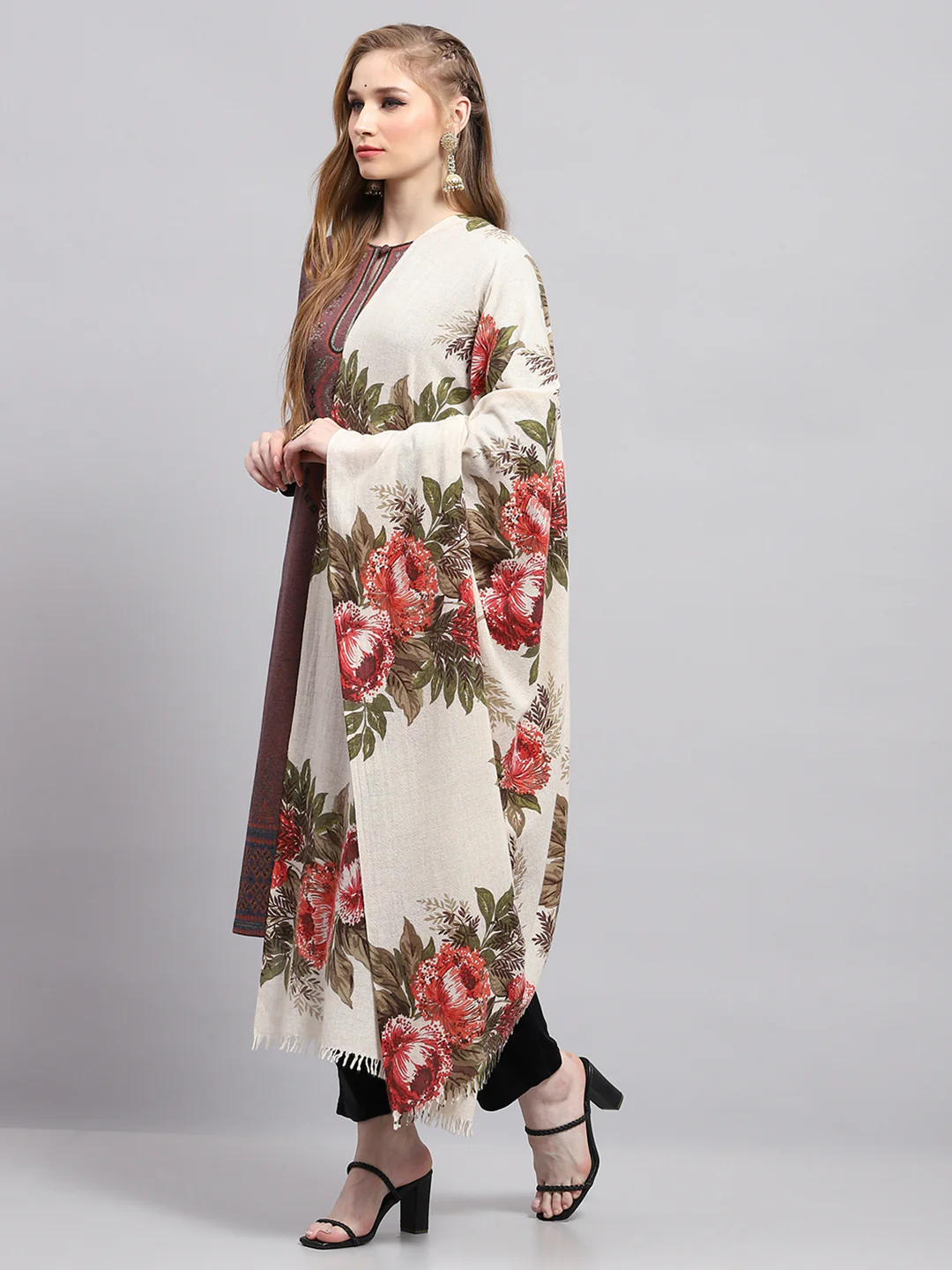 Women Multicolor Floral Print Shawl - Image 3